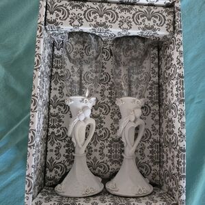 Elegant White Champagne Flutes Set